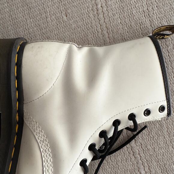 Dr. Martens White + Black 1460 Leather Lace Up Boots Size 9 - Picture 5 of 16